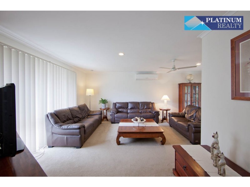 113 Hooker Boulevard, Broadbeach Waters QLD 4218