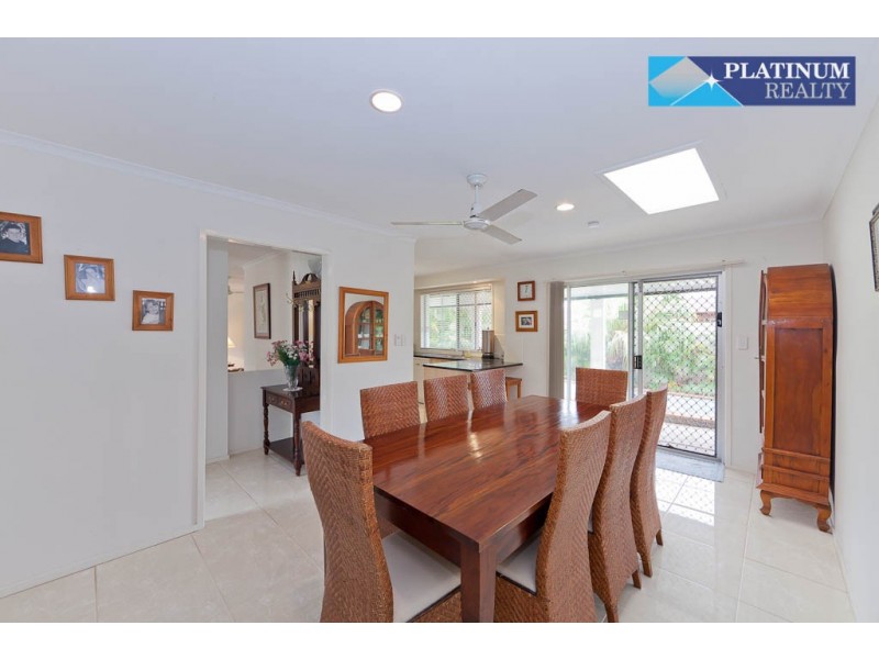 113 Hooker Boulevard, Broadbeach Waters QLD 4218