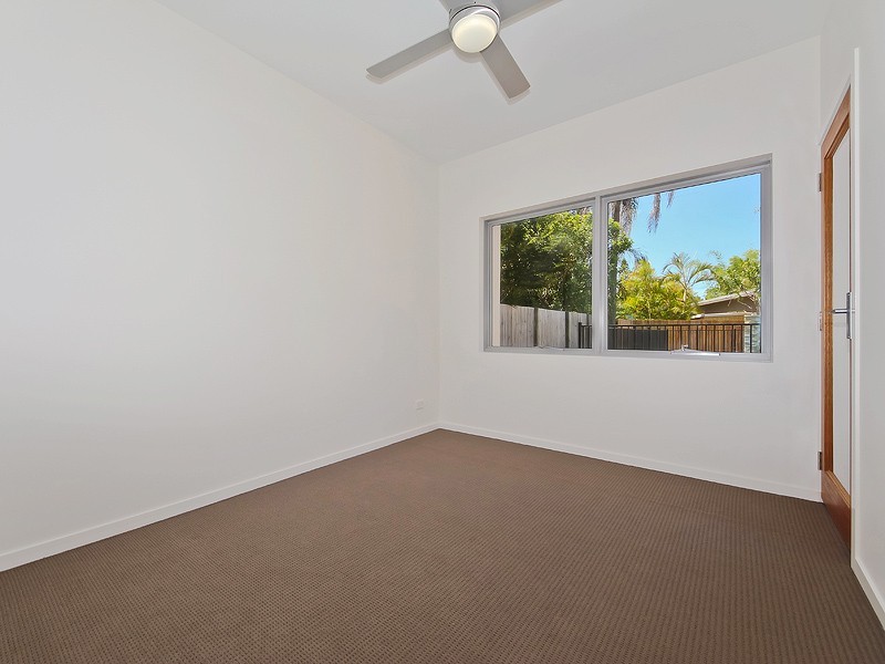 Broadbeach Waters QLD 4218