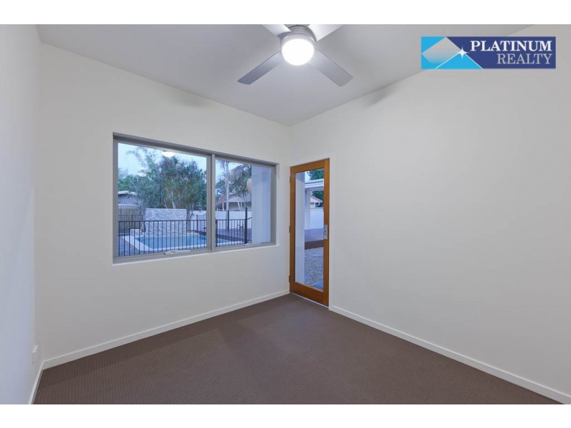 Broadbeach Waters QLD 4218
