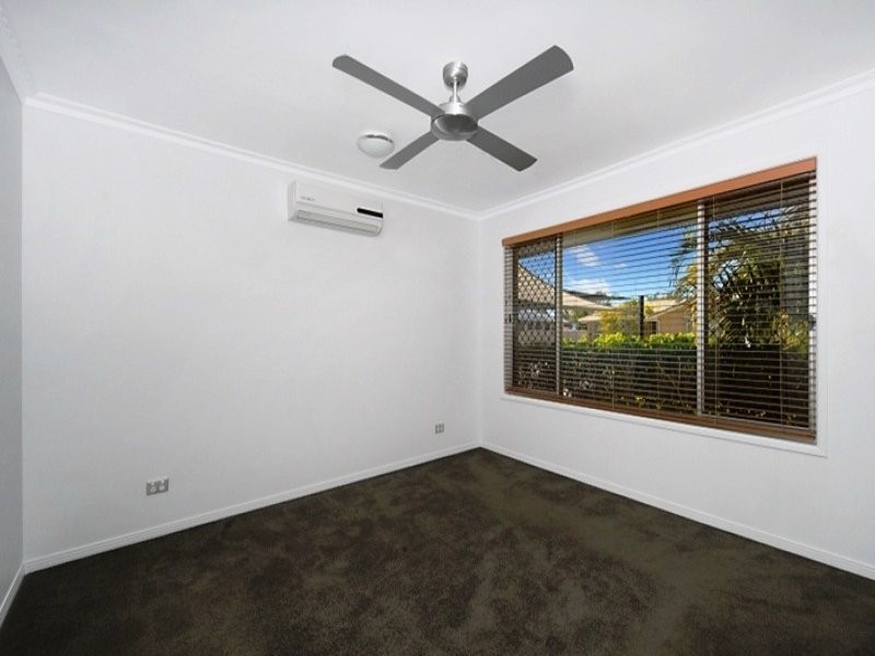 6 Helm Court, Mermaid Waters QLD 4218