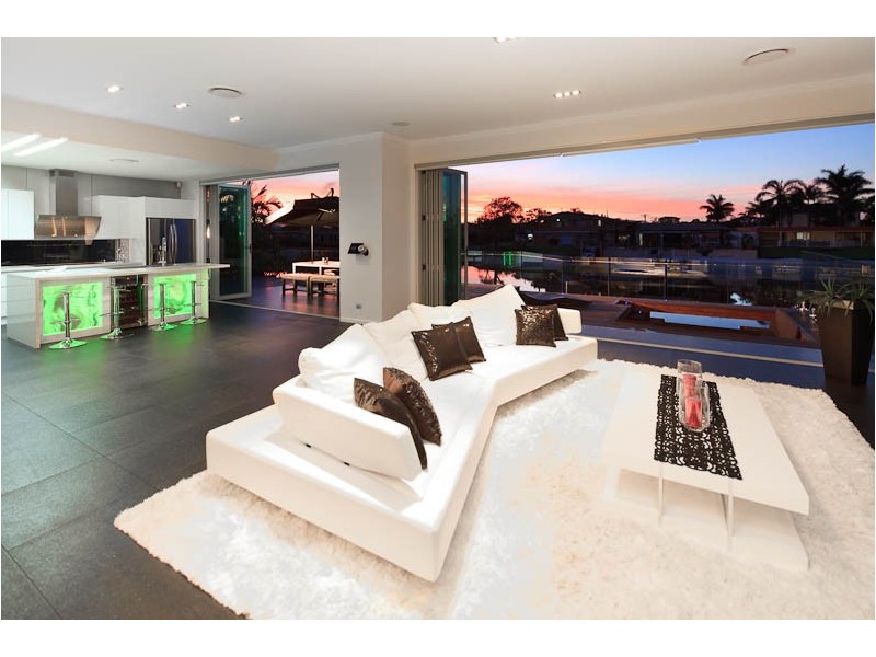 Broadbeach Waters QLD 4218