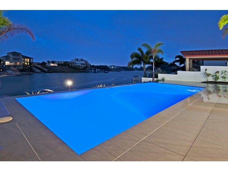 Broadbeach Waters QLD 4218