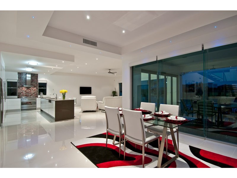 Broadbeach Waters QLD 4218