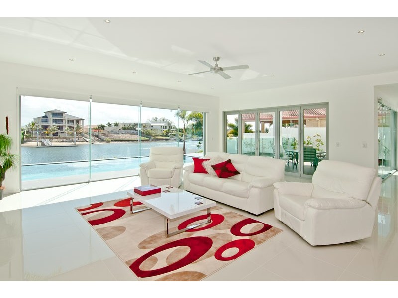 Broadbeach Waters QLD 4218