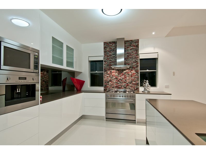 Broadbeach Waters QLD 4218