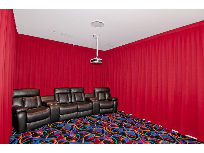 Broadbeach Waters QLD 4218