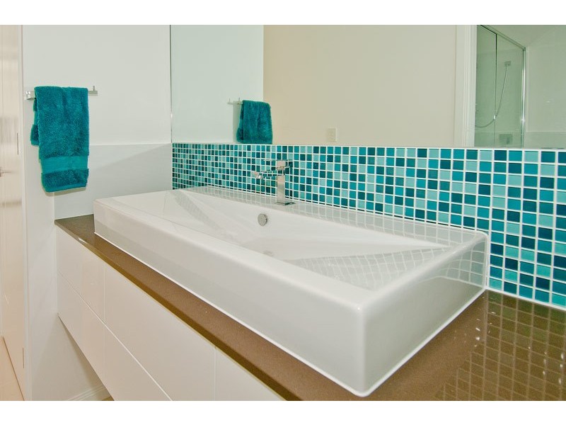 Broadbeach Waters QLD 4218