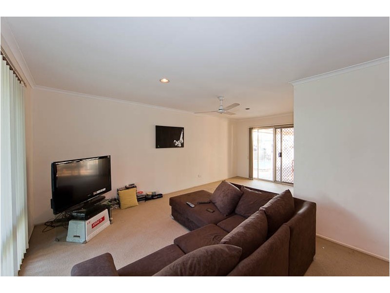 115 Hooker Boulevard, Broadbeach Waters QLD 4218