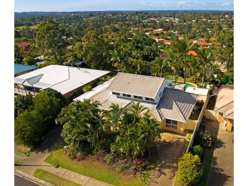 30 Wantana Cres, Edens Landing QLD 4207