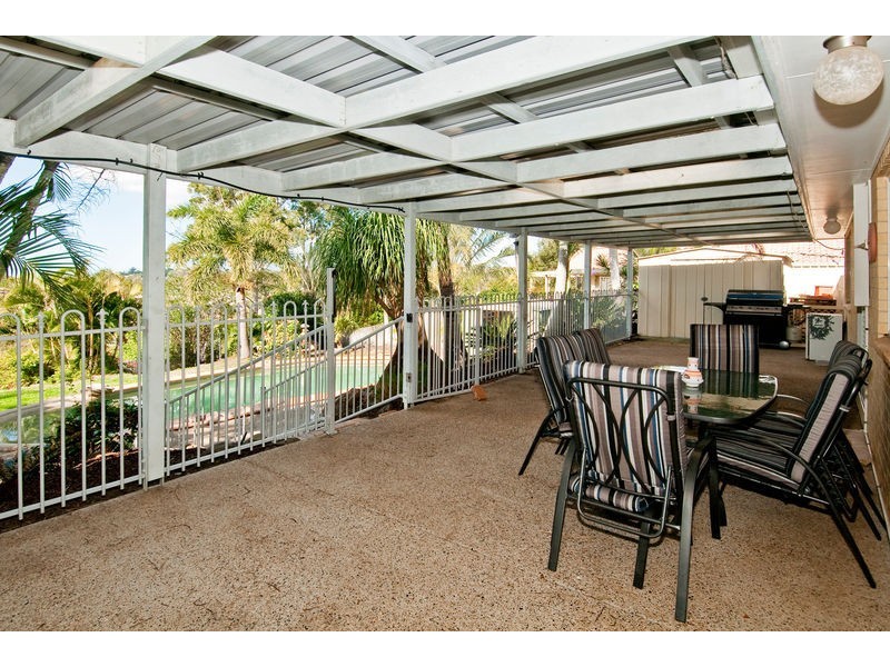 30 Wantana Cres, Edens Landing QLD 4207