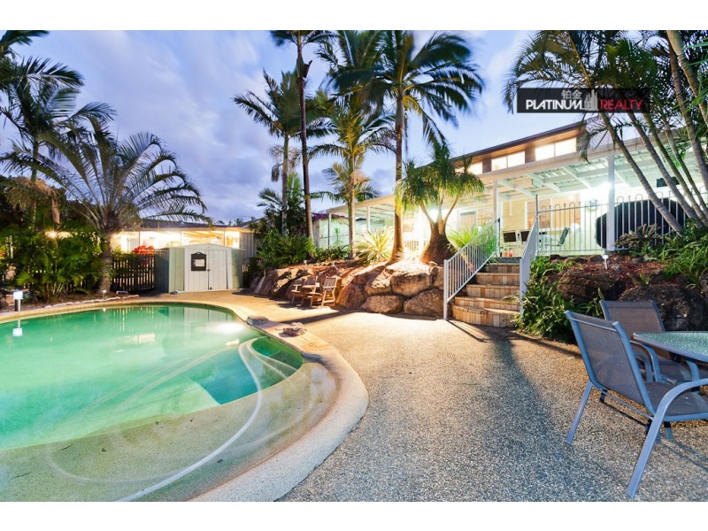 30 Wantana Cres, Edens Landing QLD 4207