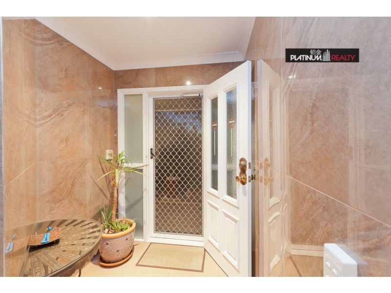 30 Wantana Cres, Edens Landing QLD 4207