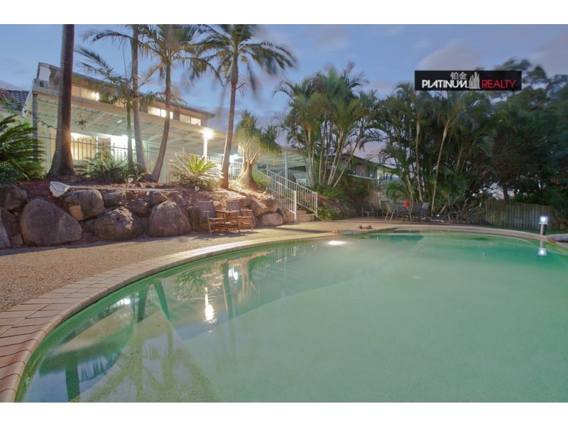 30 Wantana Cres, Edens Landing QLD 4207