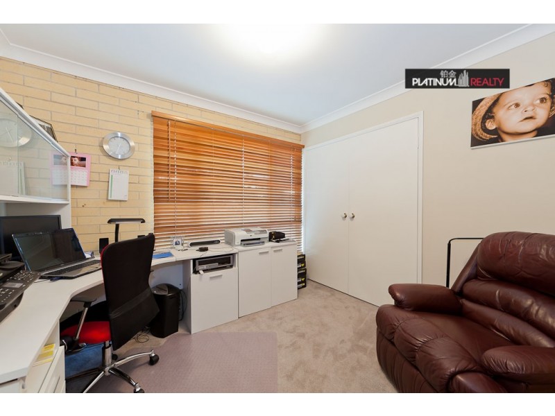 30 Wantana Cres, Edens Landing QLD 4207