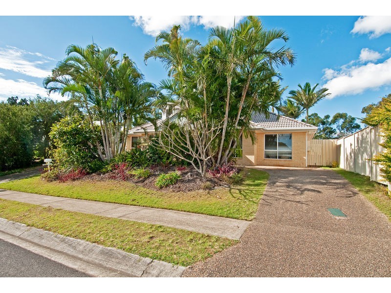 30 Wantana Cres, Edens Landing QLD 4207