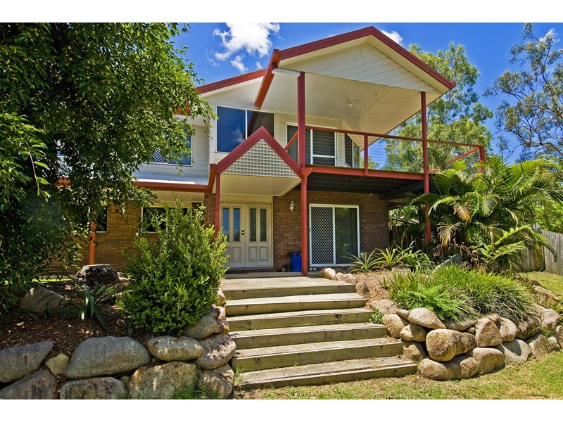 19 Castile, Edens Landing QLD 4207