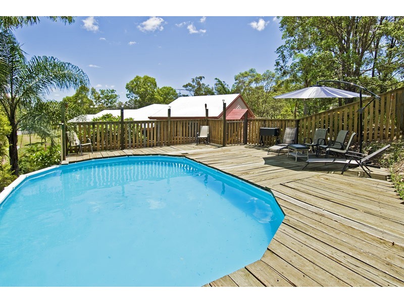 19 Castile, Edens Landing QLD 4207