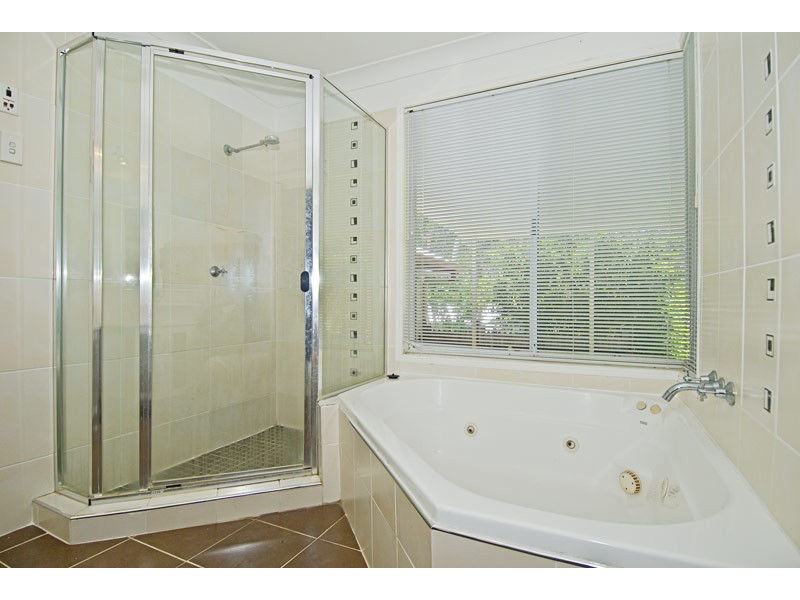 19 Castile, Edens Landing QLD 4207