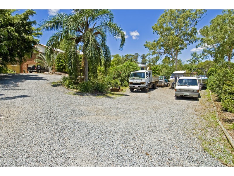 19 Castile, Edens Landing QLD 4207