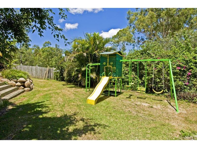 19 Castile, Edens Landing QLD 4207