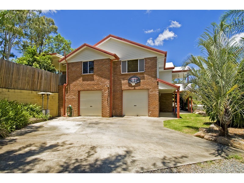 19 Castile, Edens Landing QLD 4207