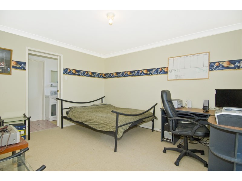 19 Castile, Edens Landing QLD 4207