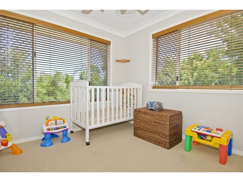 19 Castile, Edens Landing QLD 4207