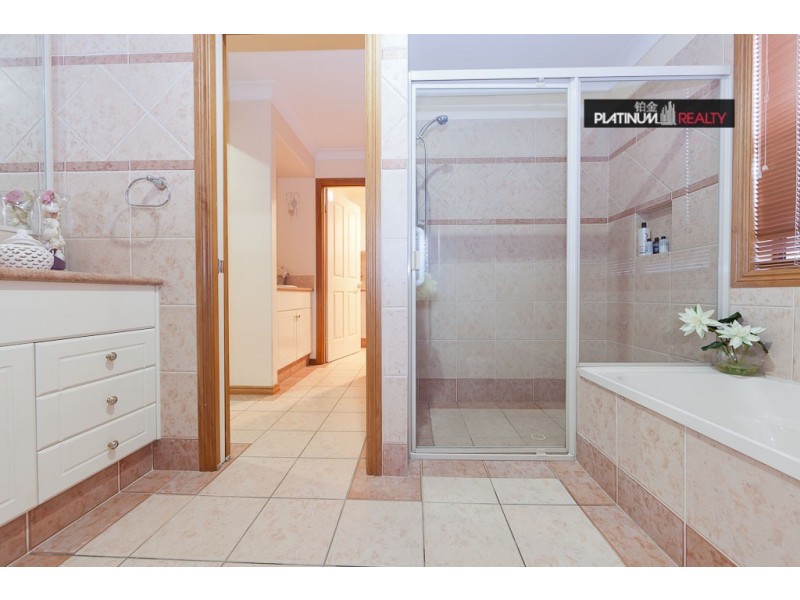 45 Ingles Circuit, Arundel QLD 4214