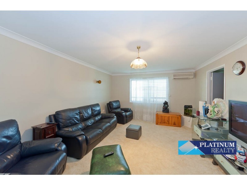 39 Rochester Drive, Mount Warren Park QLD 4207