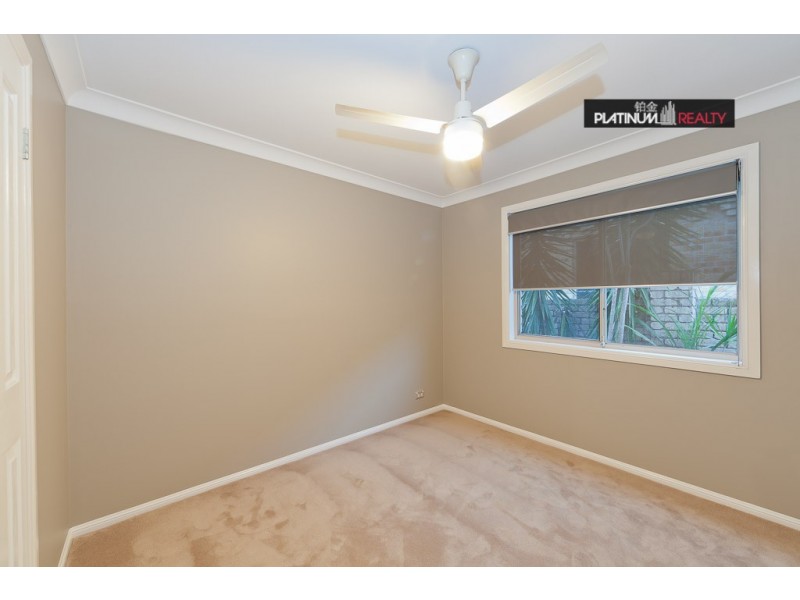 119 Santa Cruz Blvd, Clear Island Waters QLD 4226