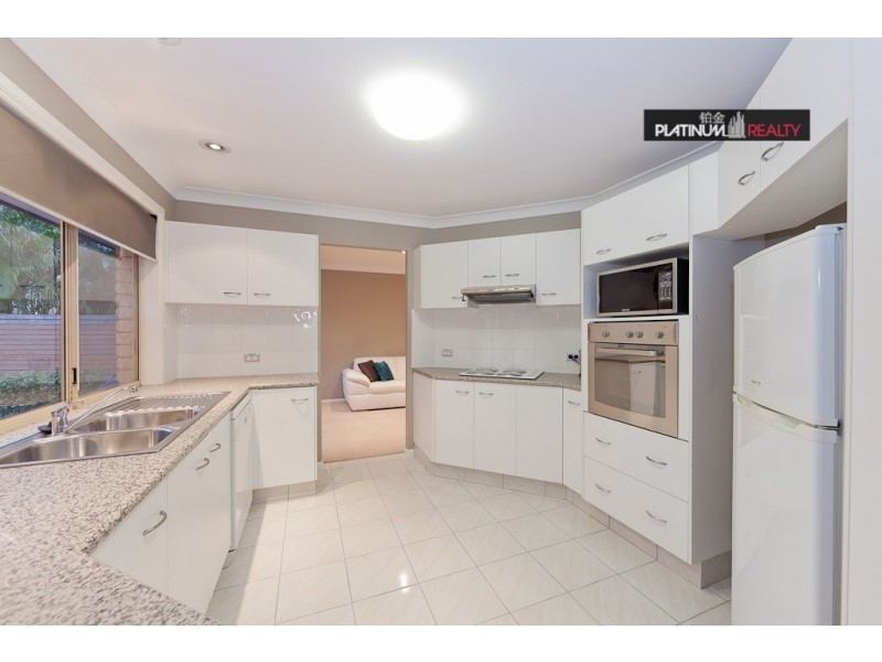 119 Santa Cruz Blvd, Clear Island Waters QLD 4226