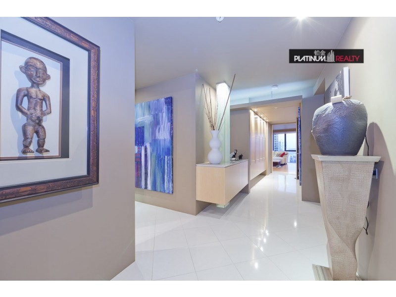 Broadbeach QLD 4218