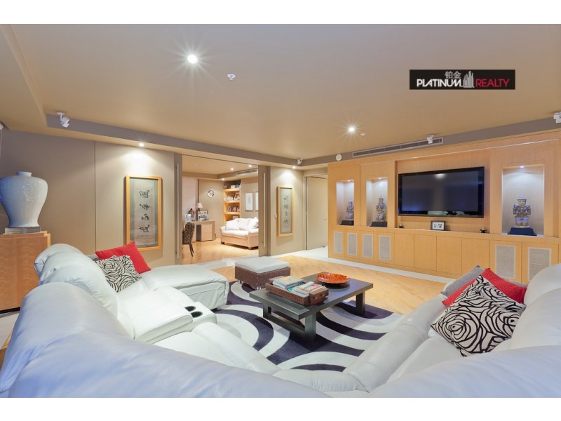 Broadbeach QLD 4218