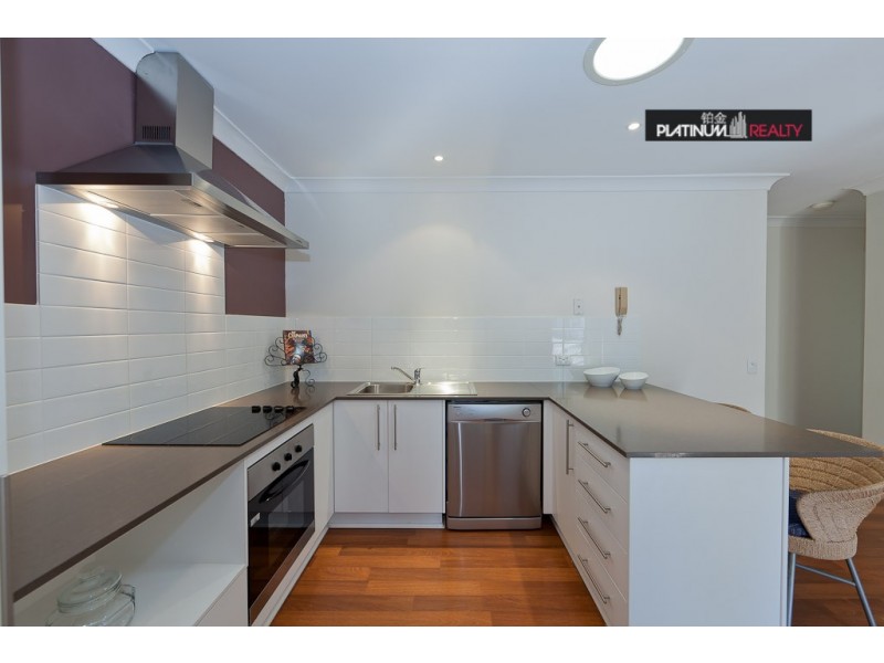 38-35 Killarney Avenue, Robina QLD 4226