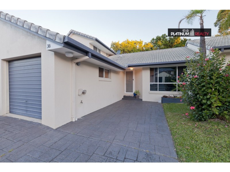 38-35 Killarney Avenue, Robina QLD 4226