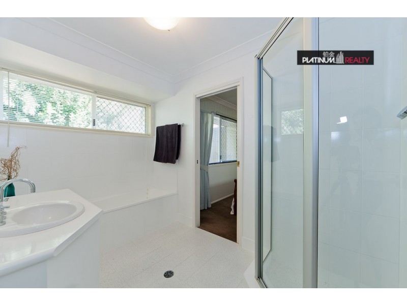 38-35 Killarney Avenue, Robina QLD 4226