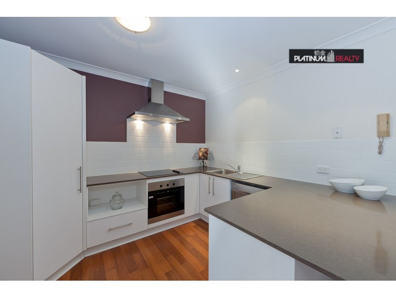 38-35 Killarney Avenue, Robina QLD 4226