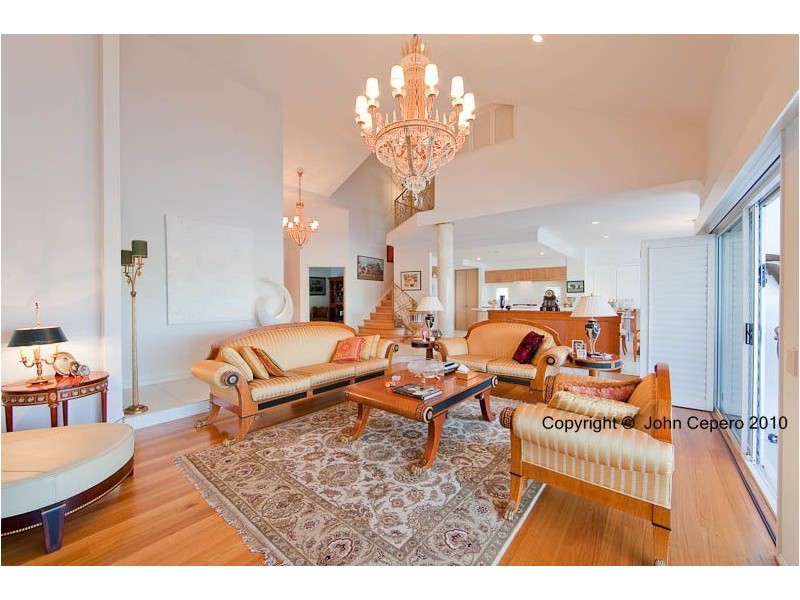 81 T E Peters Drive, Broadbeach Waters QLD 4218