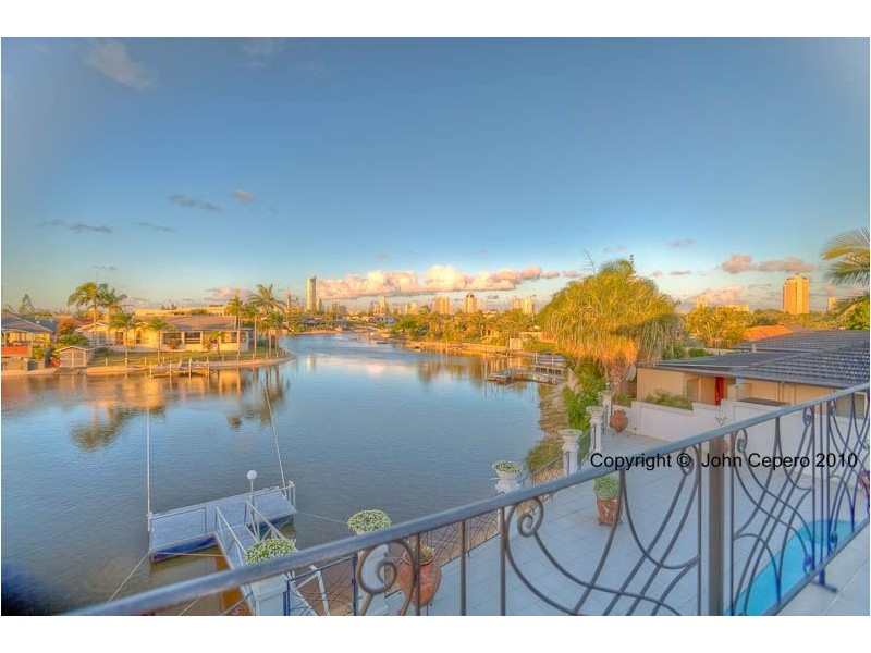 81 T E Peters Drive, Broadbeach Waters QLD 4218