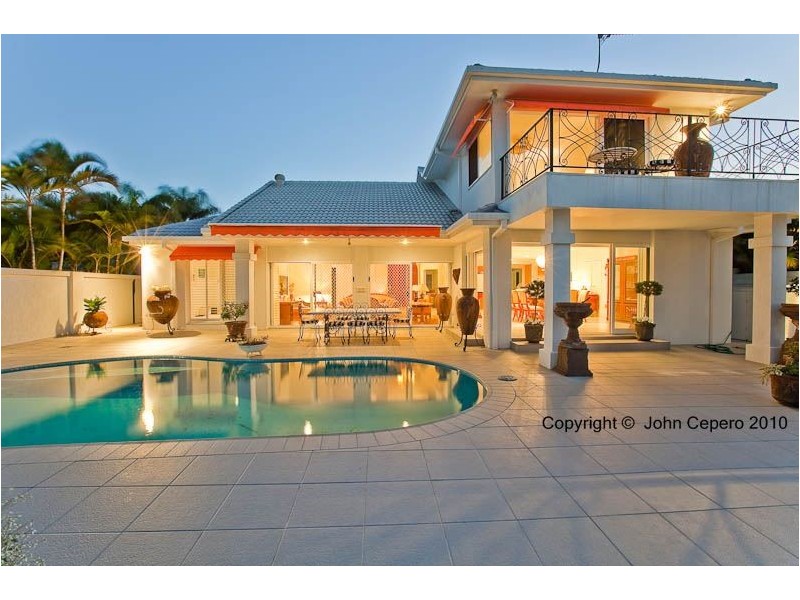 81 T E Peters Drive, Broadbeach Waters QLD 4218