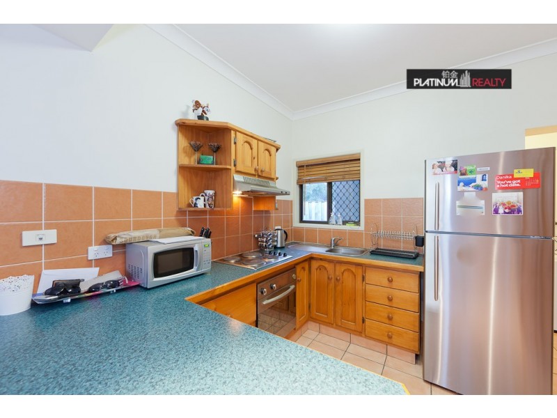 76a Brisbane Road, Labrador QLD 4215