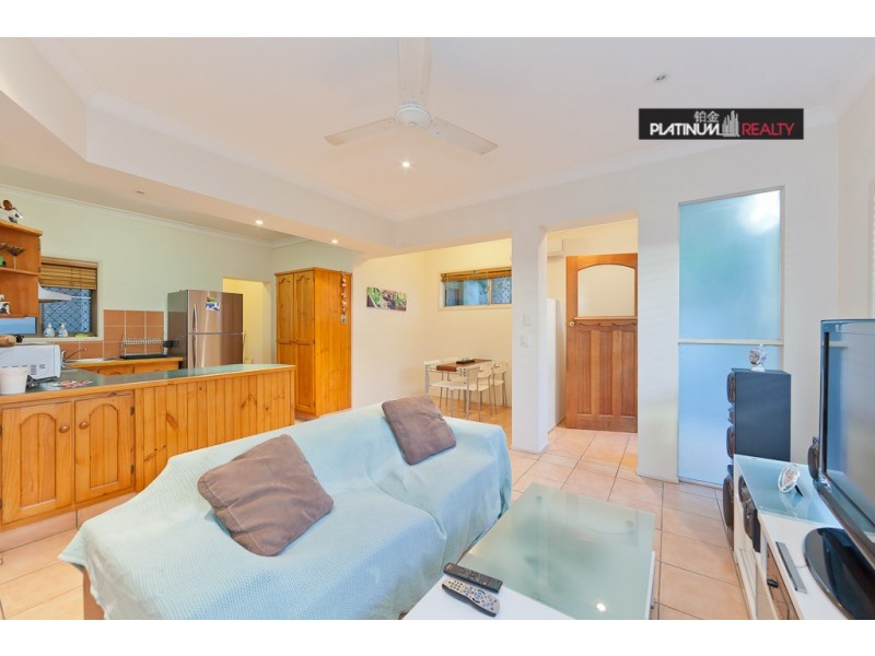 76a Brisbane Road, Labrador QLD 4215