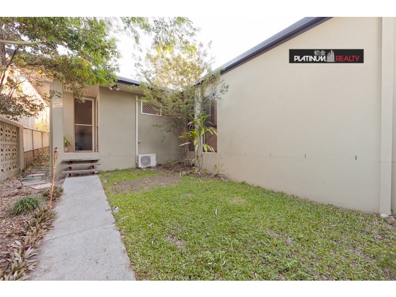 76a Brisbane Road, Labrador QLD 4215