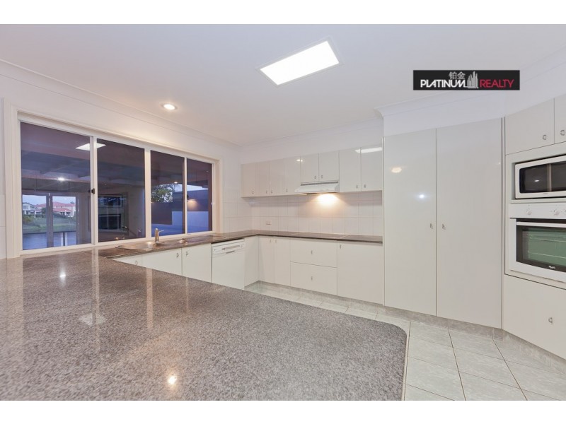 6 Key Biscayne, Clear Island Waters QLD 4226