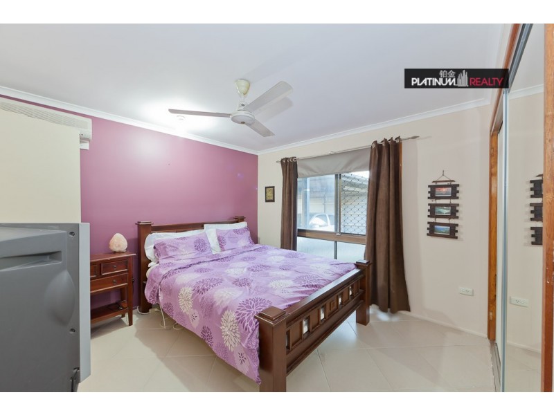 216 Cotlew Street, Ashmore QLD 4214