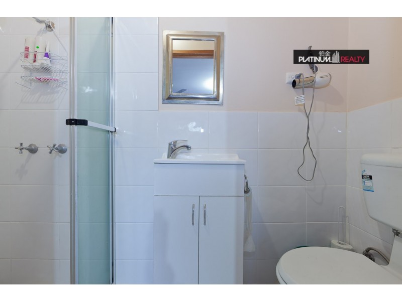 216 Cotlew Street, Ashmore QLD 4214