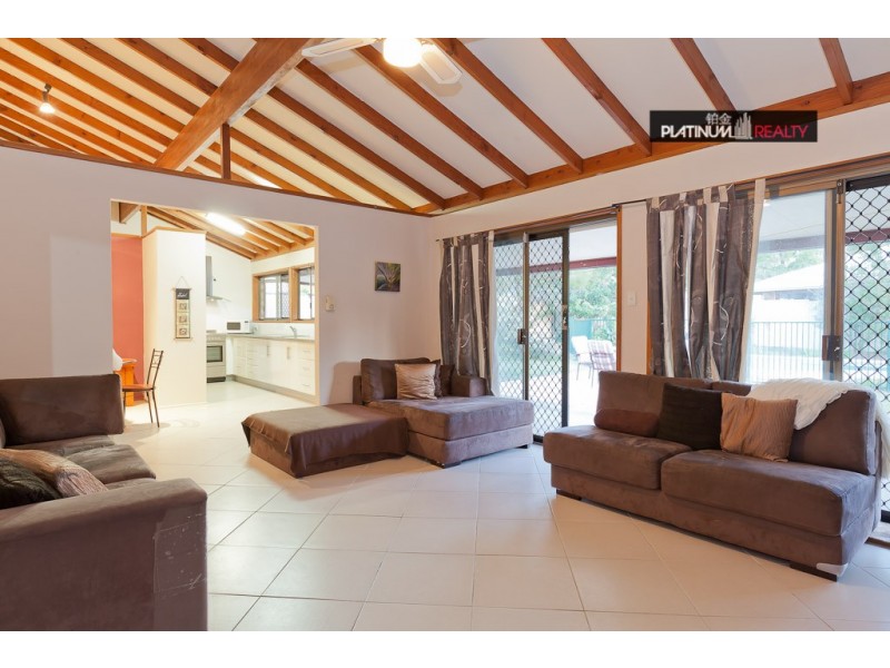 216 Cotlew Street, Ashmore QLD 4214