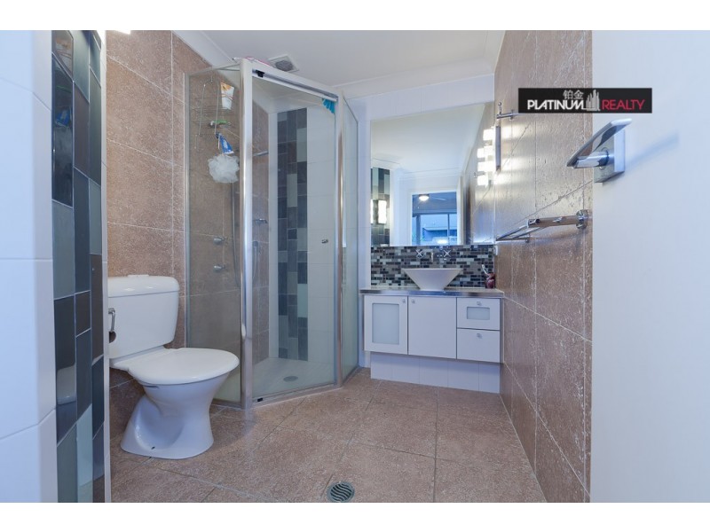 Carrara QLD 4211