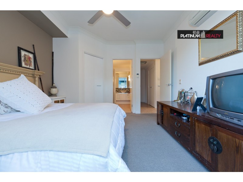 Carrara QLD 4211